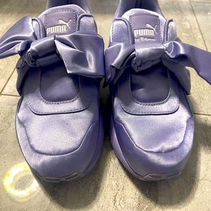 Puma bow shoes